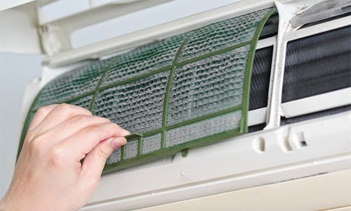 5 bước đơn giản tự vệ sinh bộ lọc điều hòa tại nhà